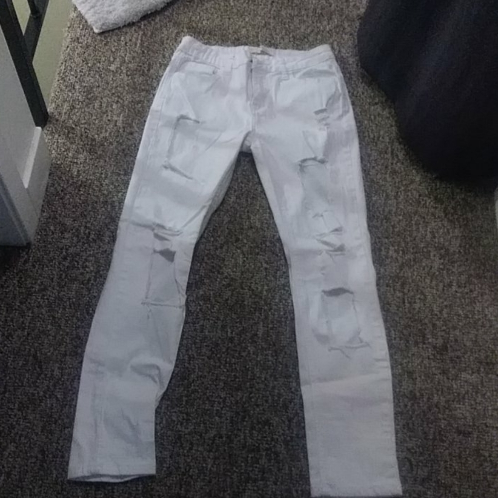 White ripped Jeans